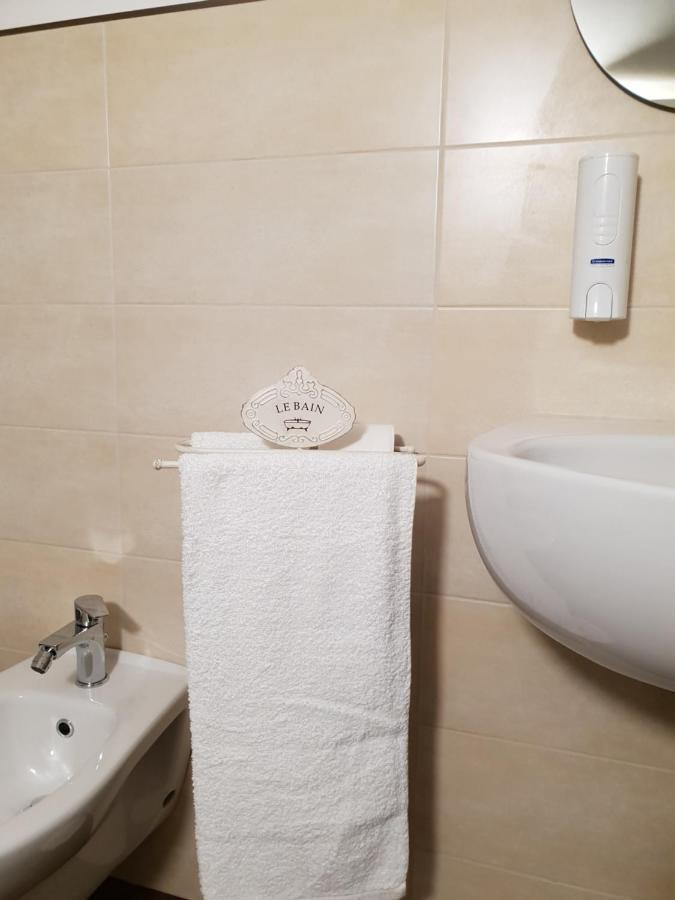 B&B Imbriani 24 Noci Dış mekan fotoğraf